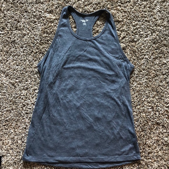 Old navy active tank top - Picture 1 of 4